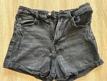 Short gris noir