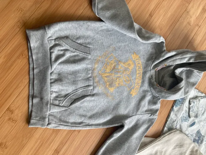 6 ans - Set 5 pièces - 4 sweat et 1 pantalon - photo numéro 5