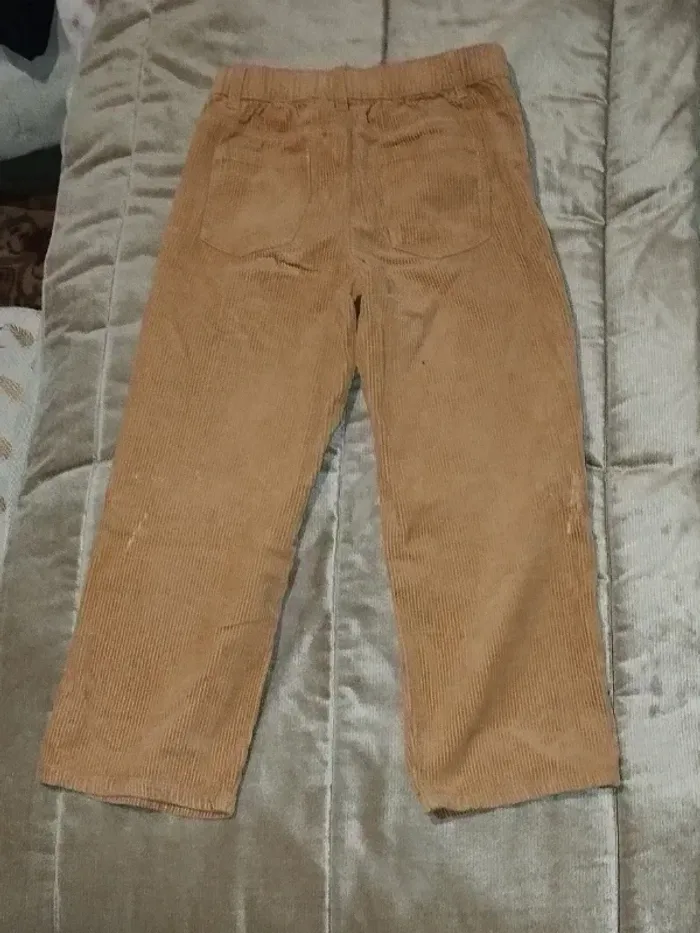 Pantalon large velours côtelé KIABI beige fille 9 à 10 ans  7529865625 - photo numéro 2