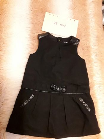 Robe noire bébé fille 18