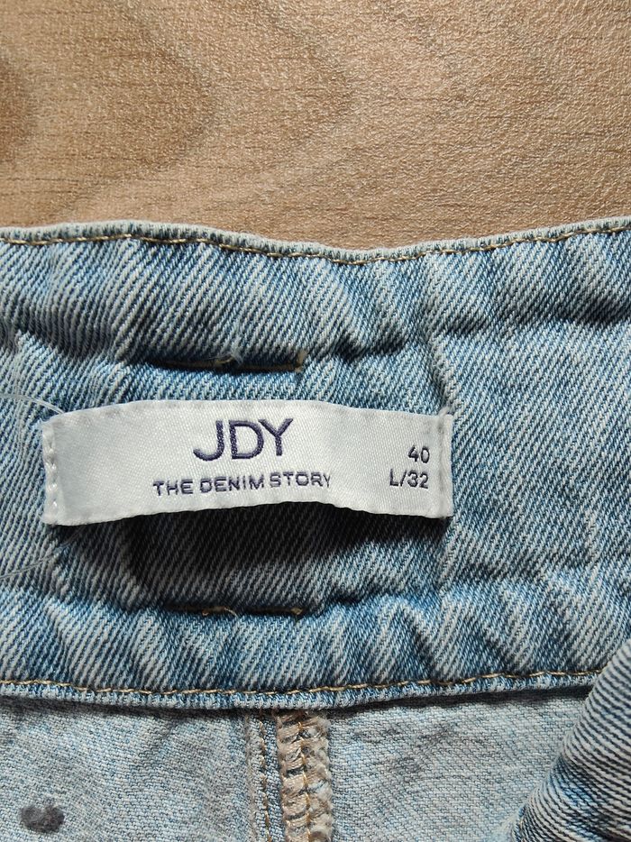 Jeans taille 40 neuf - photo numéro 2