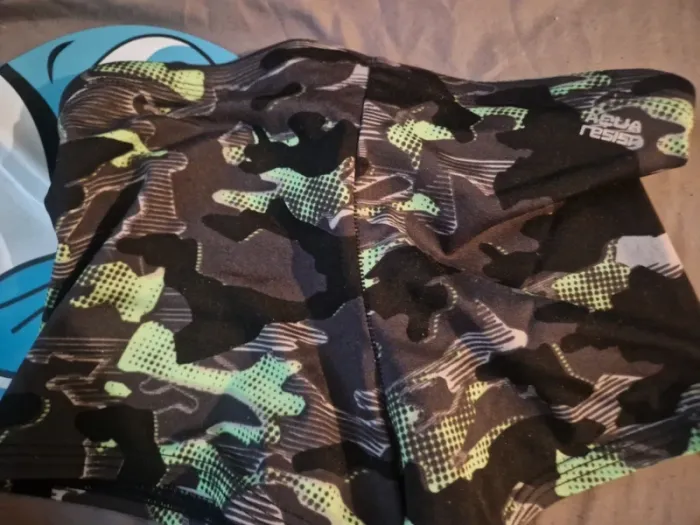 Short de bain et bonnet - photo numéro 4