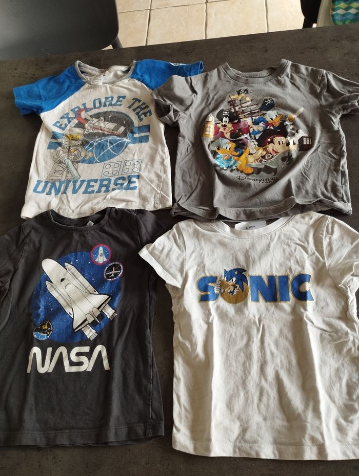 Lot 4 t-shirts