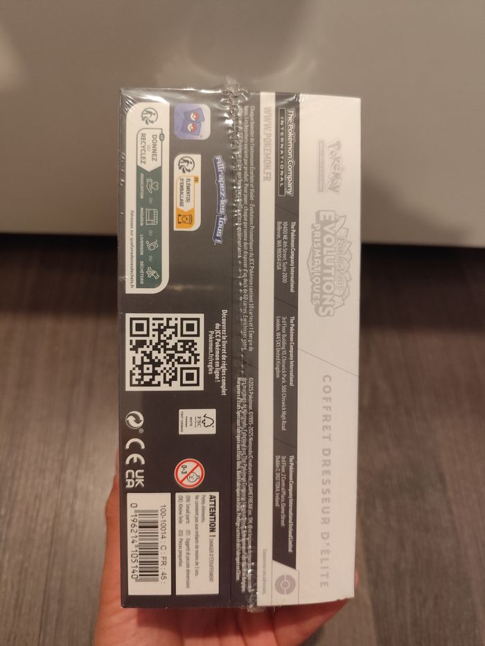 ETB Évolutions Prismatiques cartes Pokémon neuf EV8.5 coffret dresseur d'élite - photo numéro 6