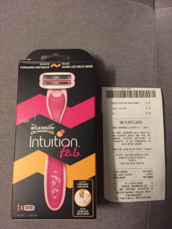 Rasoir « intuition fab » Wilkinson NEUF