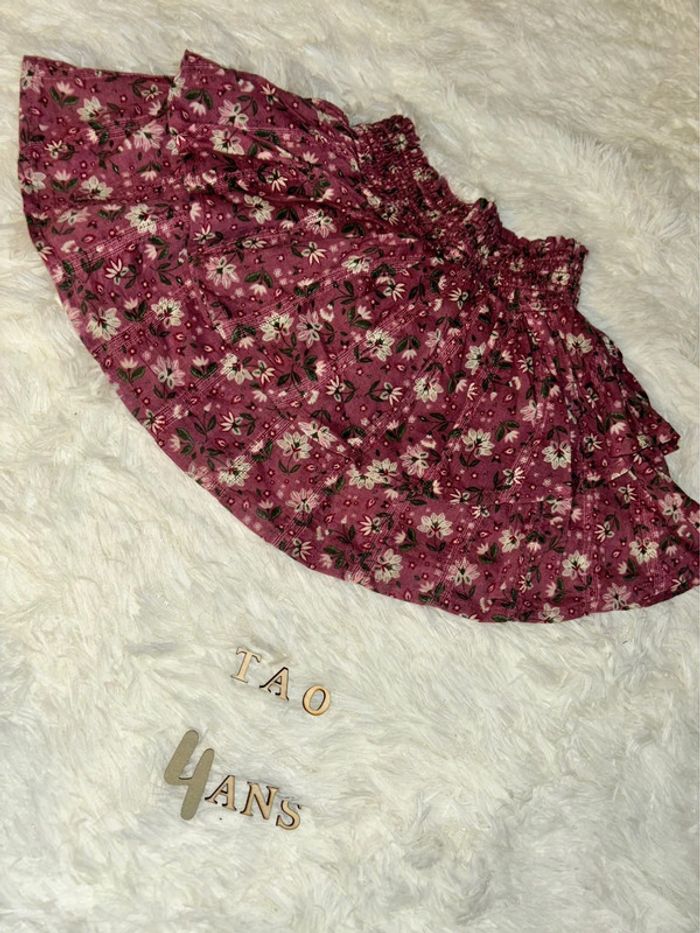 Jupe courte - photo numéro 3