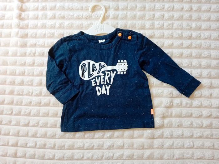Tshirt ML 12mois 💙🩵