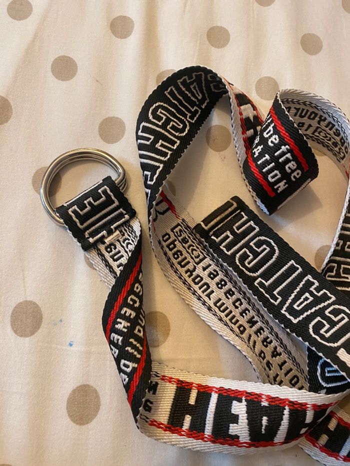 Ceinture stylée à lettres, noire, rouge et blanc - photo numéro 2