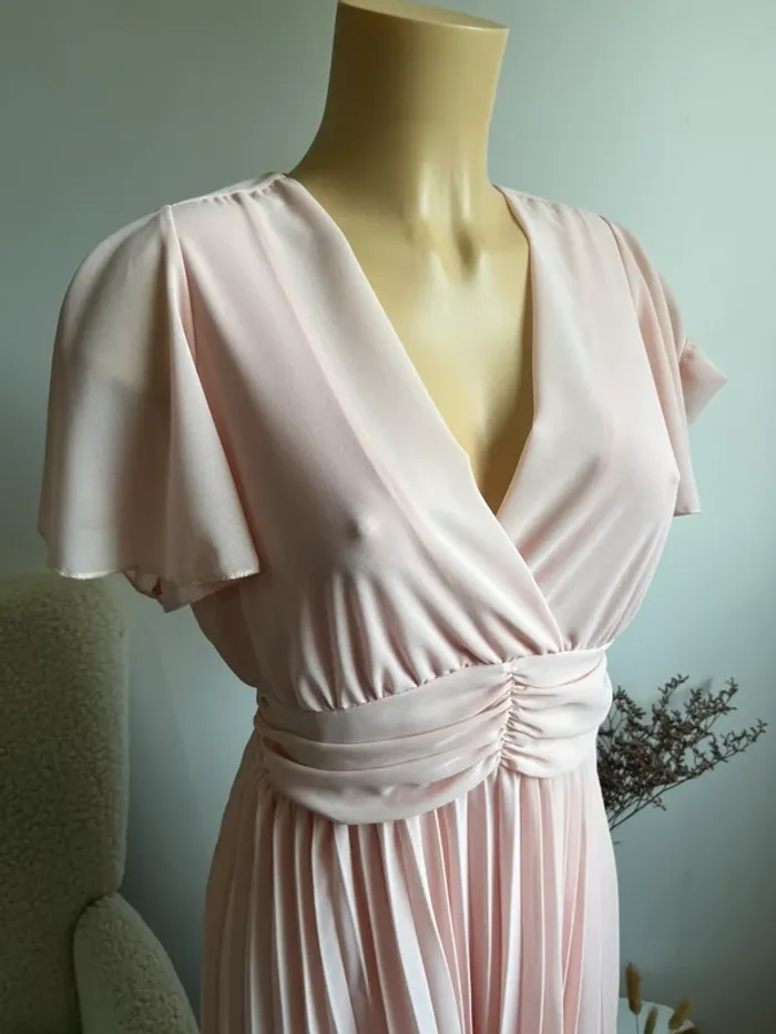 Robe chic rose poudré soldée - photo numéro 2