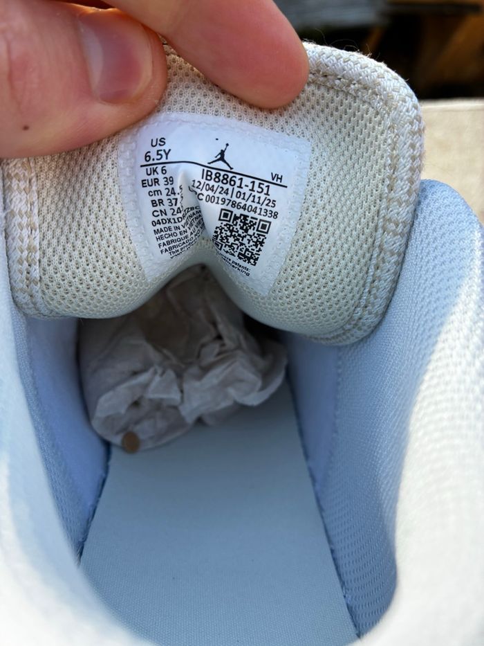 Air Jordan 1 Low SE White/Cream - Taille 39 - Neuves - photo numéro 8