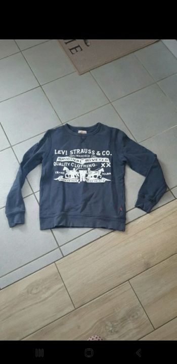 Sweat levis 14 ans
