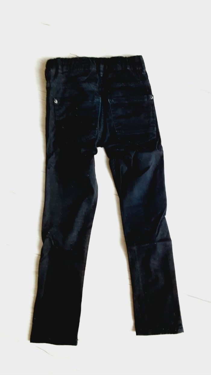 Vêtement mixte garçon fille pantalon jean noir Skinny fit Kiabi 6 ans - photo numéro 3