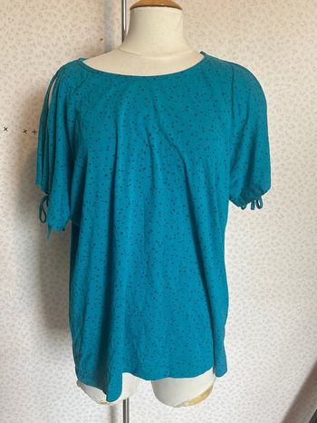 Blouse épaule dénudée taille 42 marque yessica