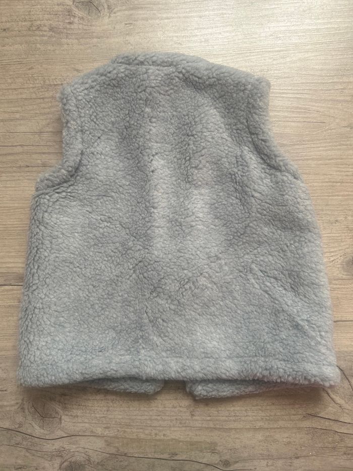 Gilet sans manches 2 ans - photo numéro 2