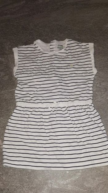 Robe manches courtes bébé fille 2 ans comme neuve