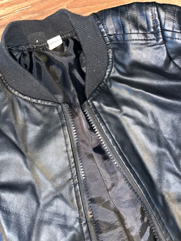 Veste simili cuir 3 ans - photo numéro 3