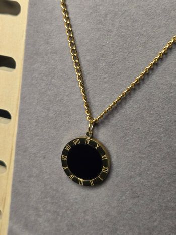 COLLIER CHAÎNE FINE EN ACIE INOXYDABLE DORÉ Style Chiffres Romains / Noir – Neuf |