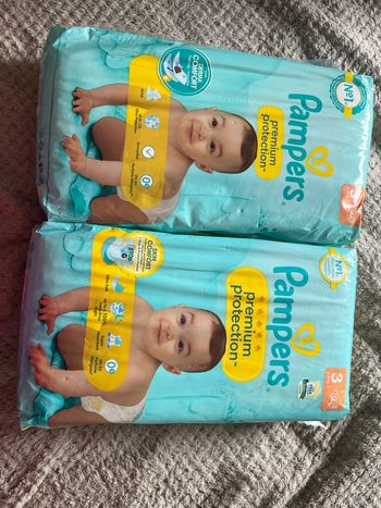 Couches pampers taille 3
