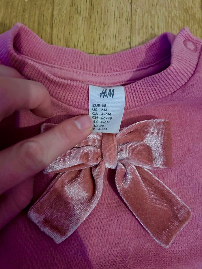 🎀 Sweat H&M rose 6 Mois avec gros noeud en velours 🎀 - photo numéro 3