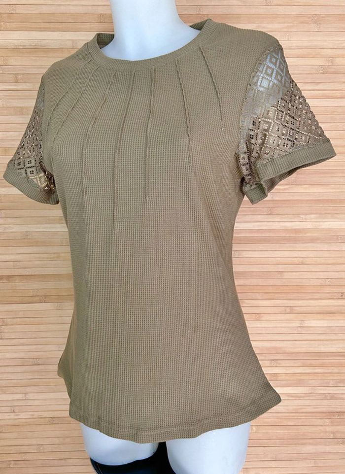 T-shirts vert kaki taille M - photo numéro 2