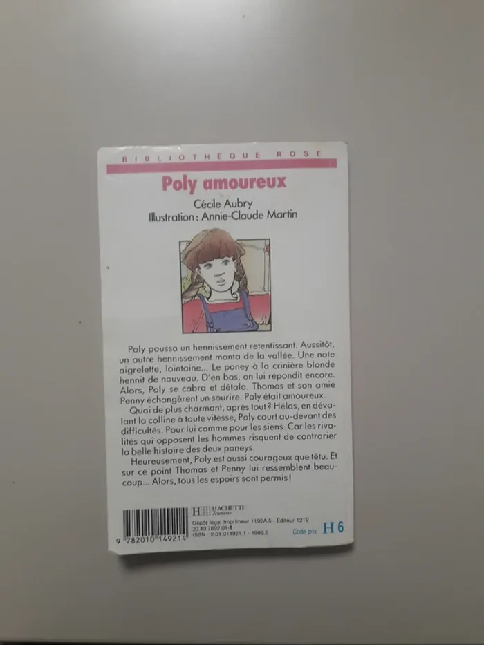 Poly amoureux de Cécile Aubry - photo numéro 2