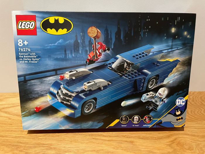 Lego Batman 76274 Batman™ avec la Batmobile™ contre Harley Quinn™ et Mr. Freeze™