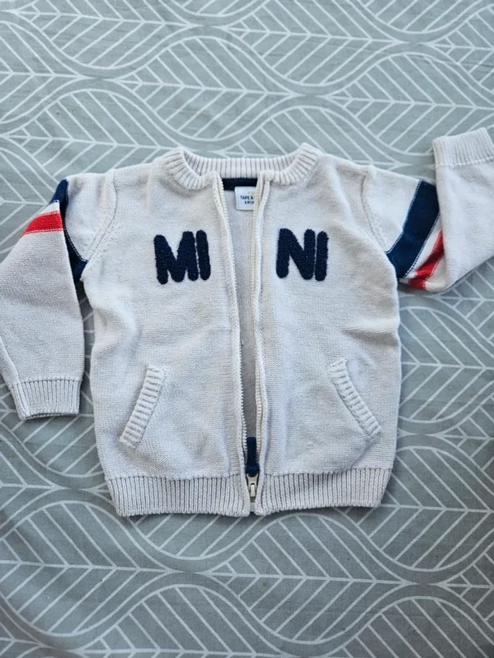 Gilet Mini taille 6 mois 🌸