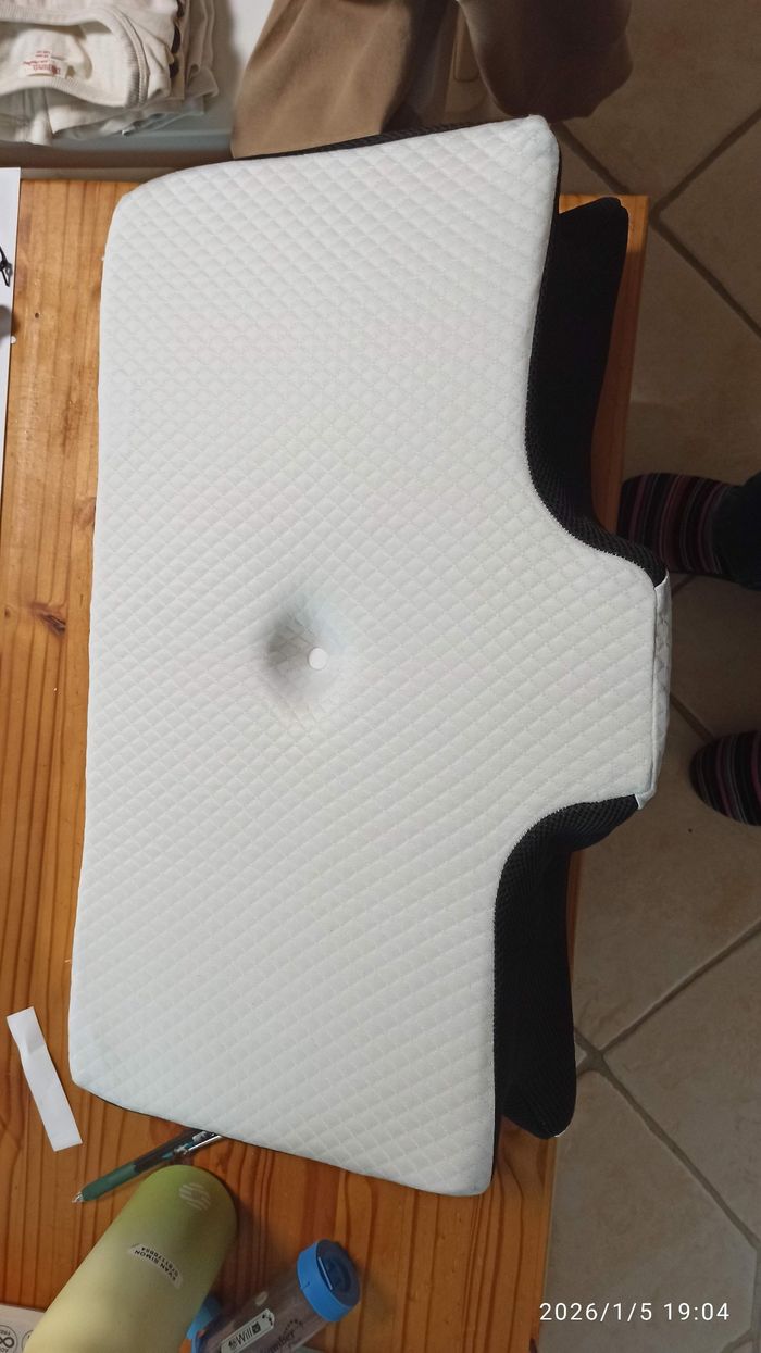 Oreiller cervical ergonomique mémoire de forme - photo numéro 7