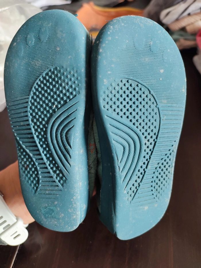 Paire de chaussons bleu à fermeture éclair 22 - photo numéro 6