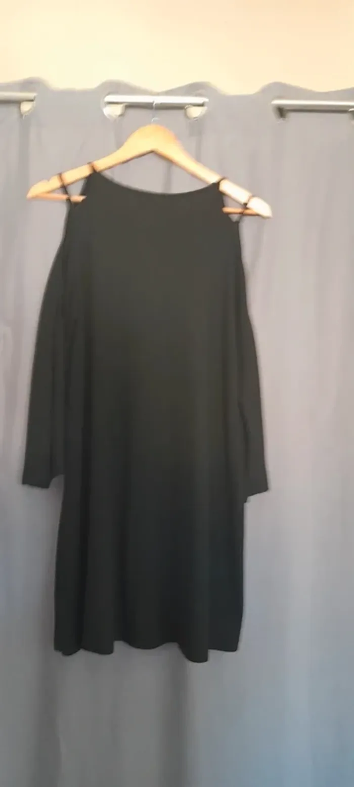 Robe hiver ouverte aux épaules - photo numéro 7