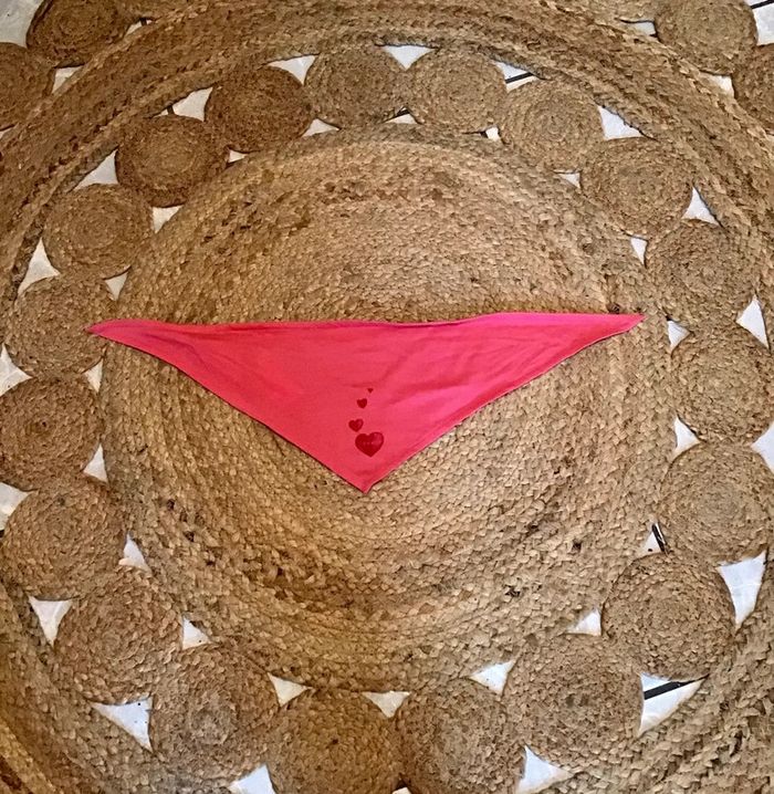 Fishu enfant rose bandeau tête ou à Porter en foulard marque esprit