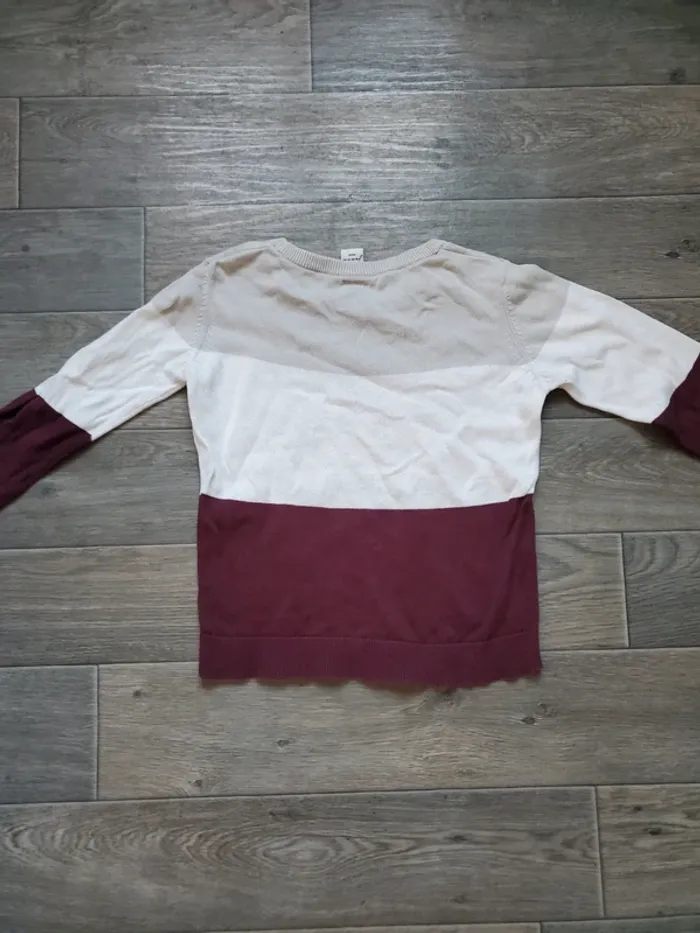 Pull fin taille 10 ans très bon état - photo numéro 3