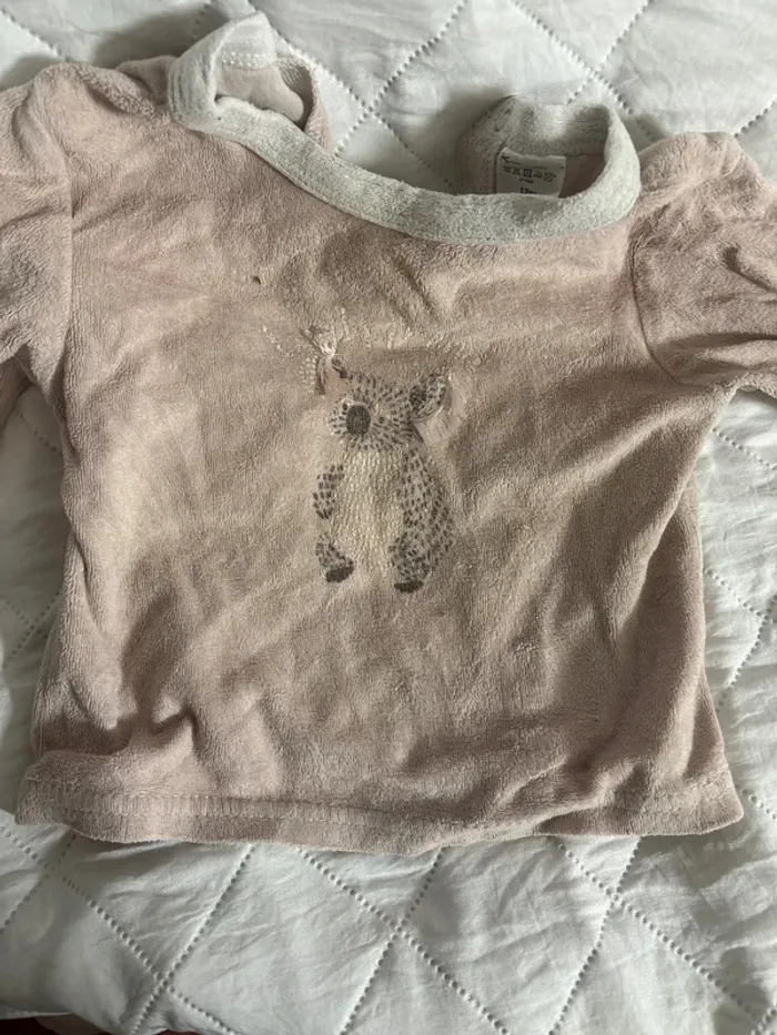 Pull ou pull de pyjama taille 12mois - photo numéro 2