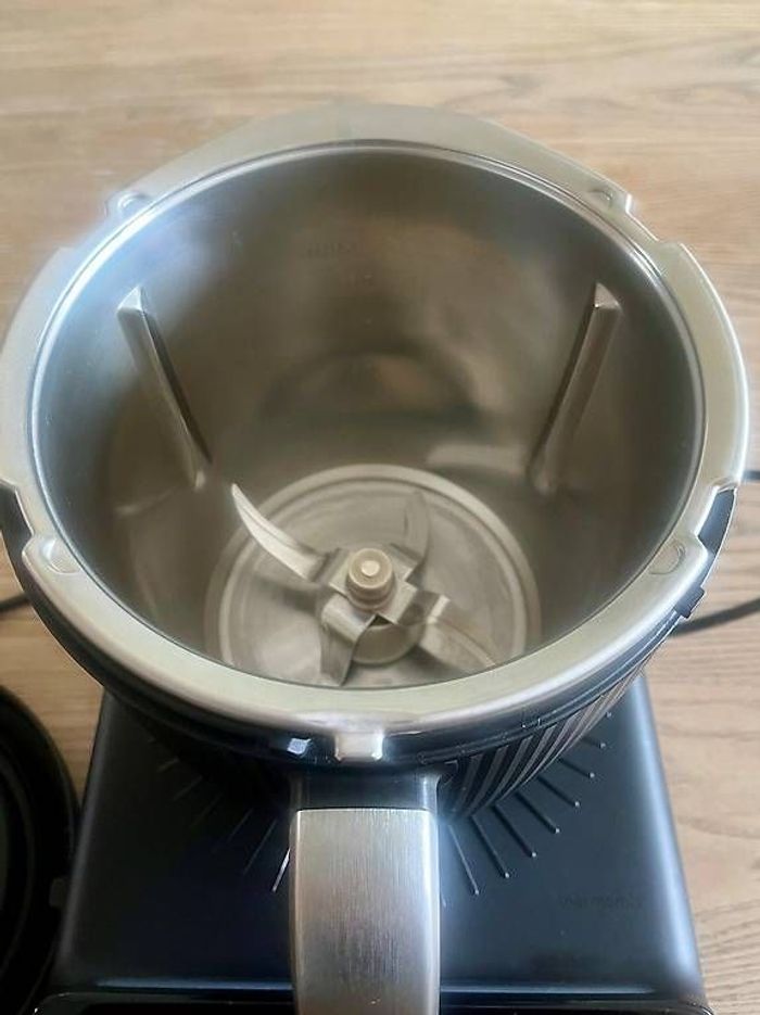 Thermomix tm7 avec sa valise - photo numéro 4