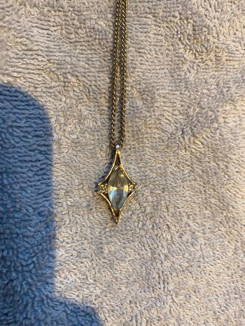 Collier avec pendentif