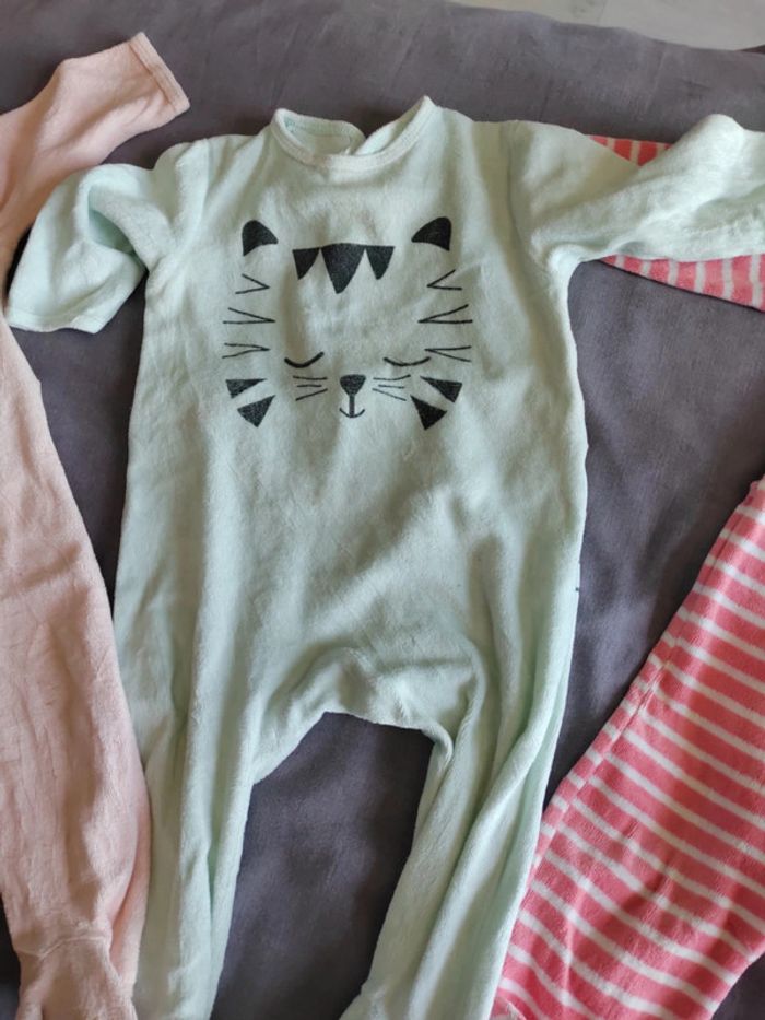 Lot pyjamas - photo numéro 3