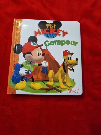 Livre 4 p'tit Mickey campeur