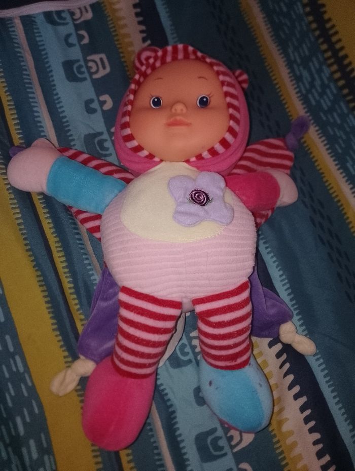 Poupon papillon coloré