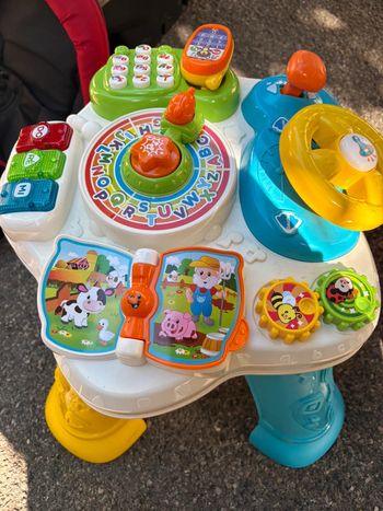 Table d’activité bilingue de Vtech