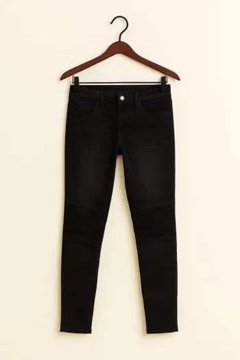 Pantalon noir ZARA – Taille 36 – Style urbain & tendance 🖤