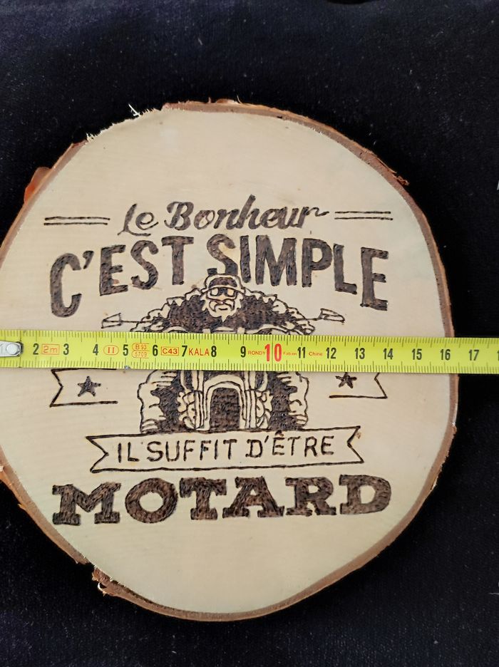 Rondin de bois thème motard - photo numéro 4