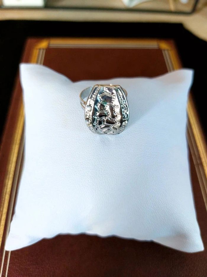 Magnifique bague ajustable vintage 00's - photo numéro 4