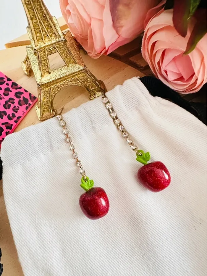 đ Boucles dâoreilles Betsey Johnson â Cerises rouges brillantes - photo numĂ©ro 6
