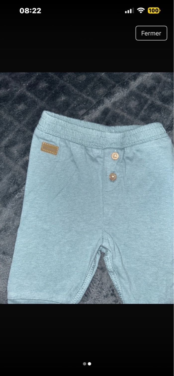 Pantalon 1 mois - photo numéro 2