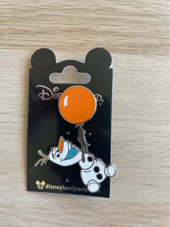 Pin's Disney Olaf - Volant avec Ballon Orange - La Reine des Neiges - Disneyland Paris