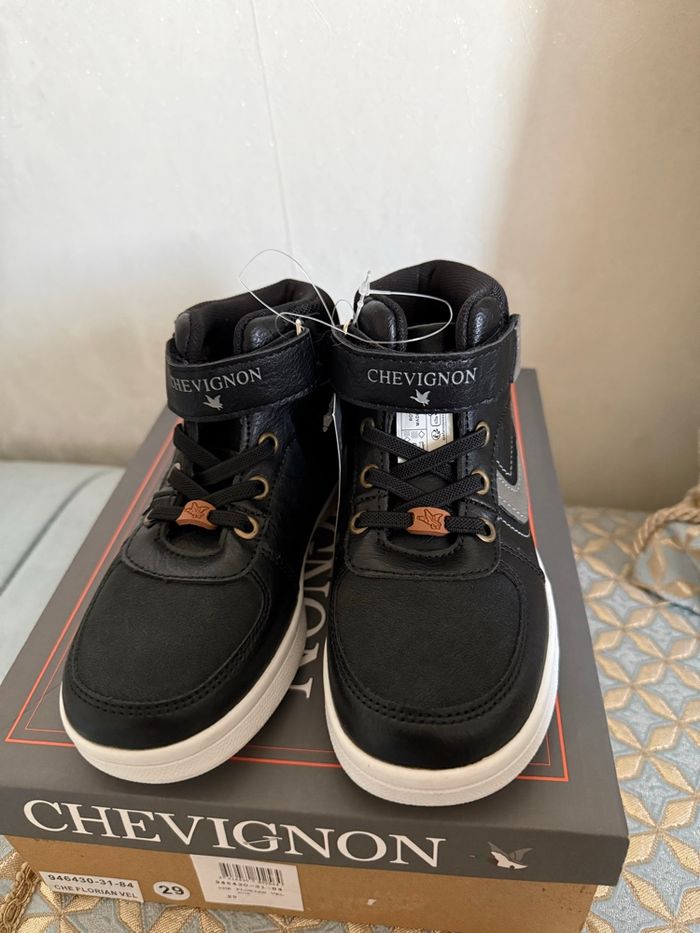 Basket montante Chevignon 29 neuf - photo numéro 5