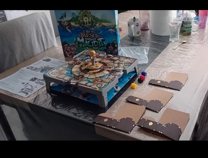 Jeu de société L'Île du Trésor Maudit  Lansay complet et en parfait état - photo numéro 3