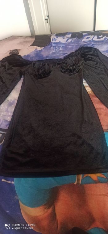 Tunique noire en velours t. 38