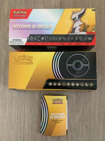 Coffret Pokémon – Nécessaire du Dresseur (vide)