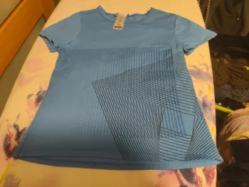 T-shirt de sport Decathlon 5 ans